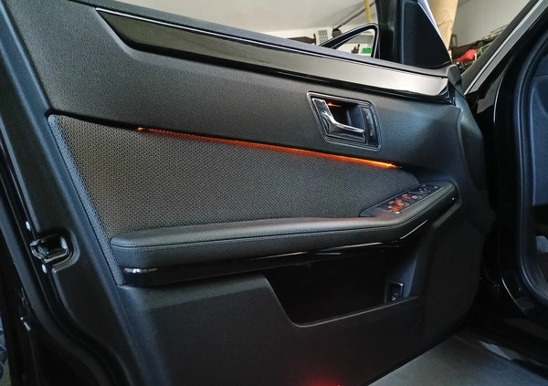 Mercedes-Benz Klasa E cena 62000 przebieg: 223000, rok produkcji 2009 z Torzym małe 529